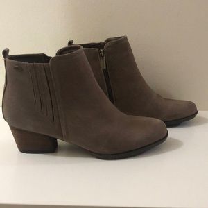 Denver Hayes short boots